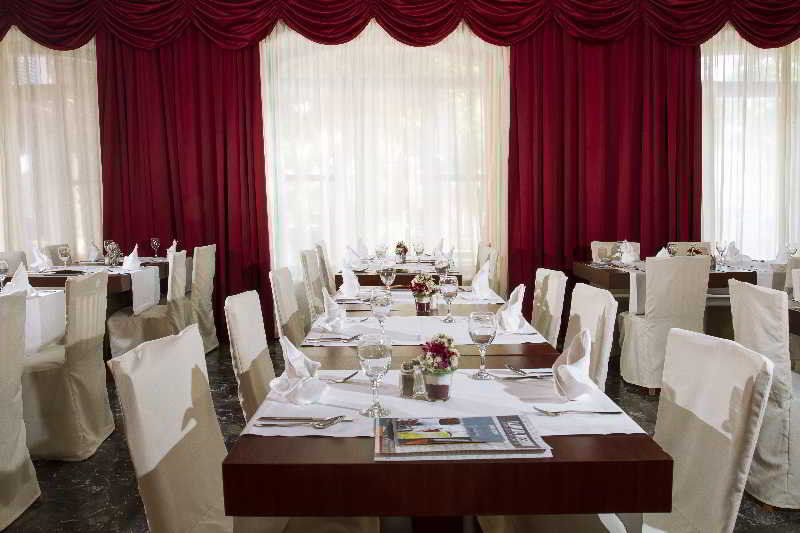 Donat 4* Sveti Filip i Jakov