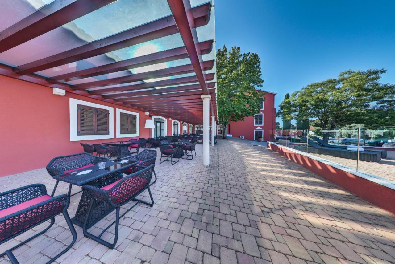 Donat 4* Sveti Filip i Jakov