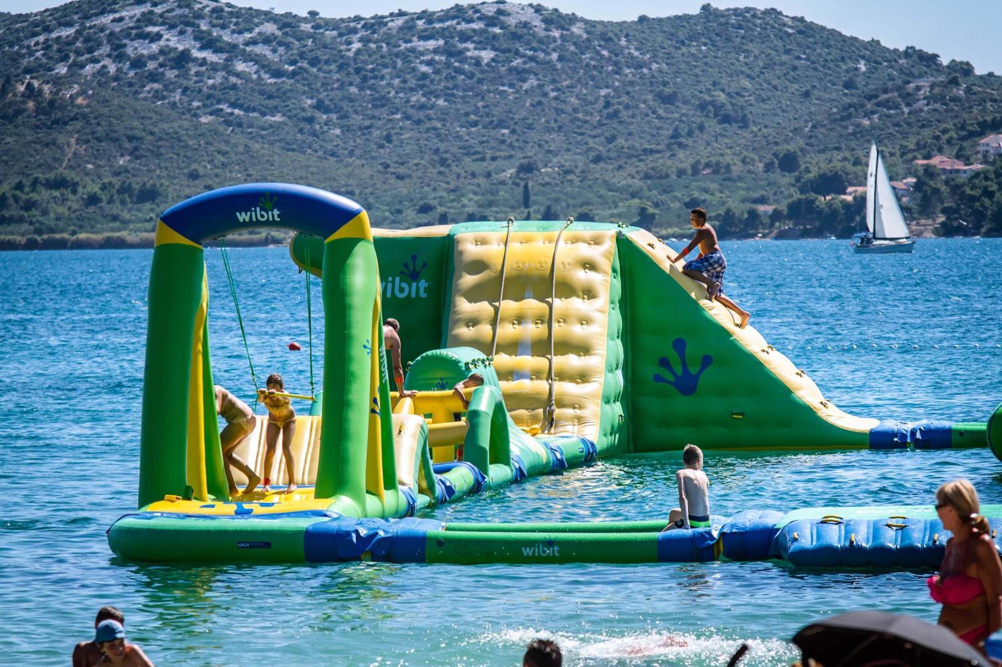 Donat 4* Sveti Filip i Jakov